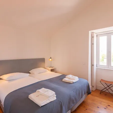 Flh S Bento Minimalist Luminous Flat Apartament